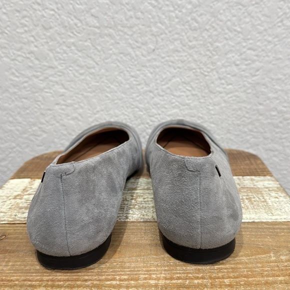 Vionic Gramercy Grey Suede Flats Size 9.5 - Picture 5 of 7